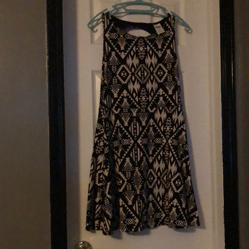 Pink by Victoria’s Secret Aztec print dress